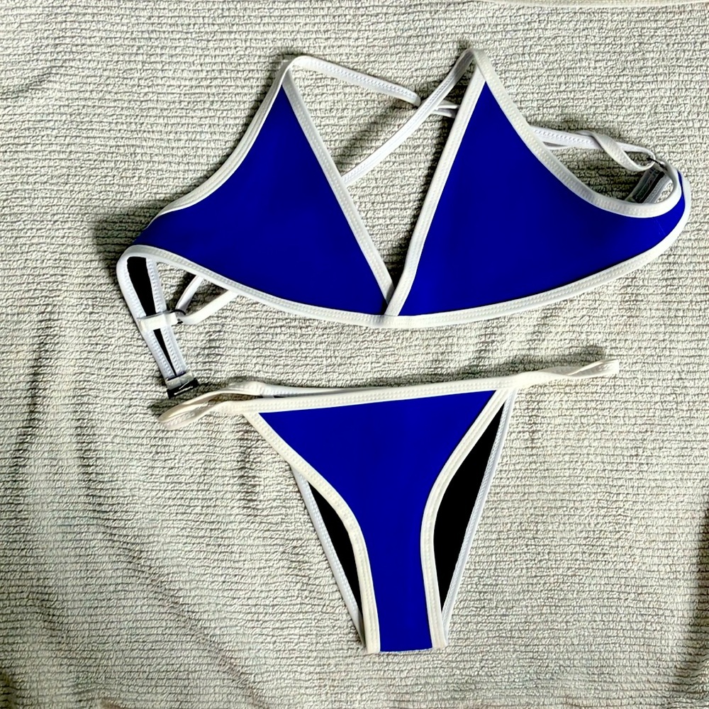 Hoaka bikini